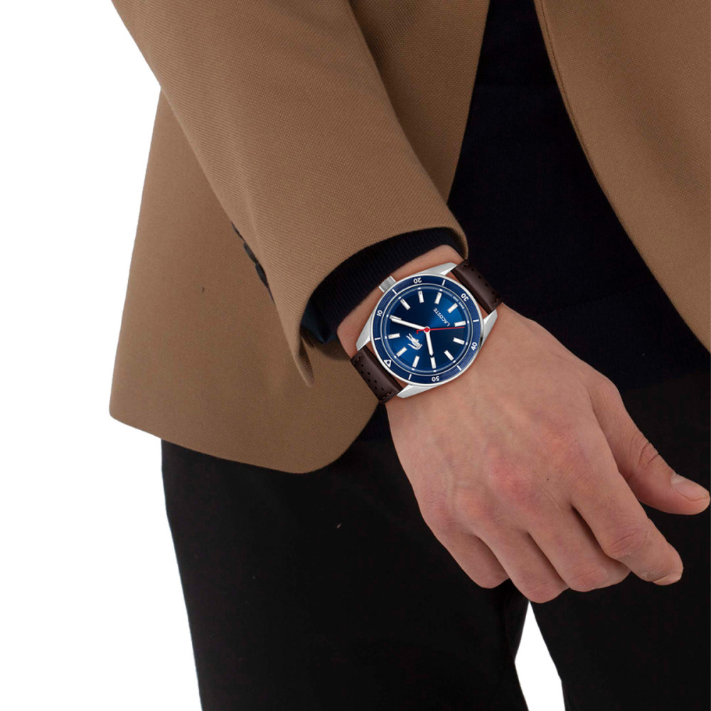 lacoste-boston-lc2011489-herenhorloge-zilverkleurig-staal-blauwe-wijzerplaat-bruin-leer-39-mm