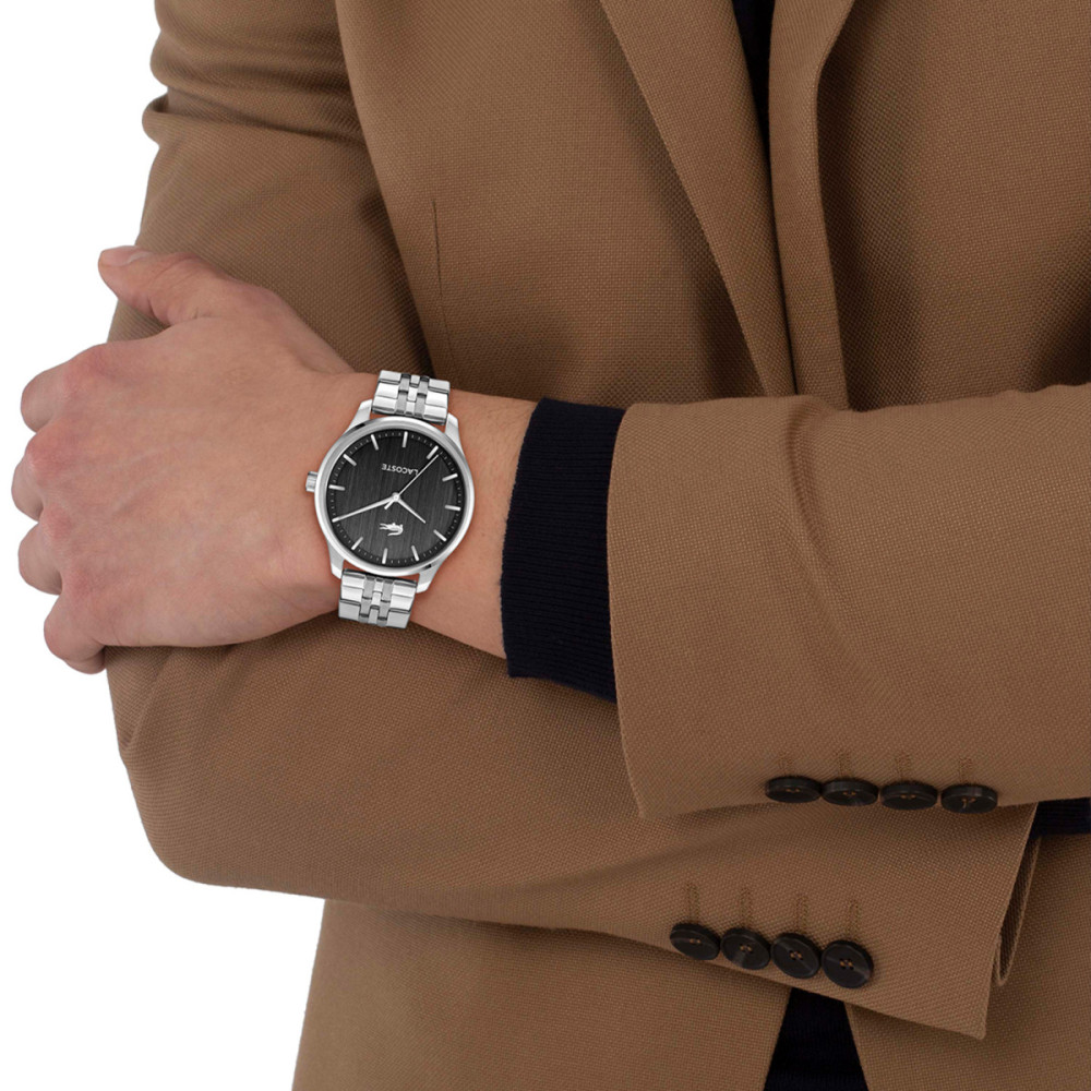 lacoste-lisbon-lc2011510-herenhorloge-zilverkleurig-staal-zwarte-wijzerplaat-42-mm