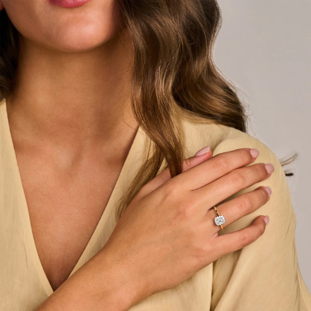 blush-lab-diamonds-lg1011y-halo-ring-14k-goud-rechthoekig-lab-grown-diamant-0-64-crt
