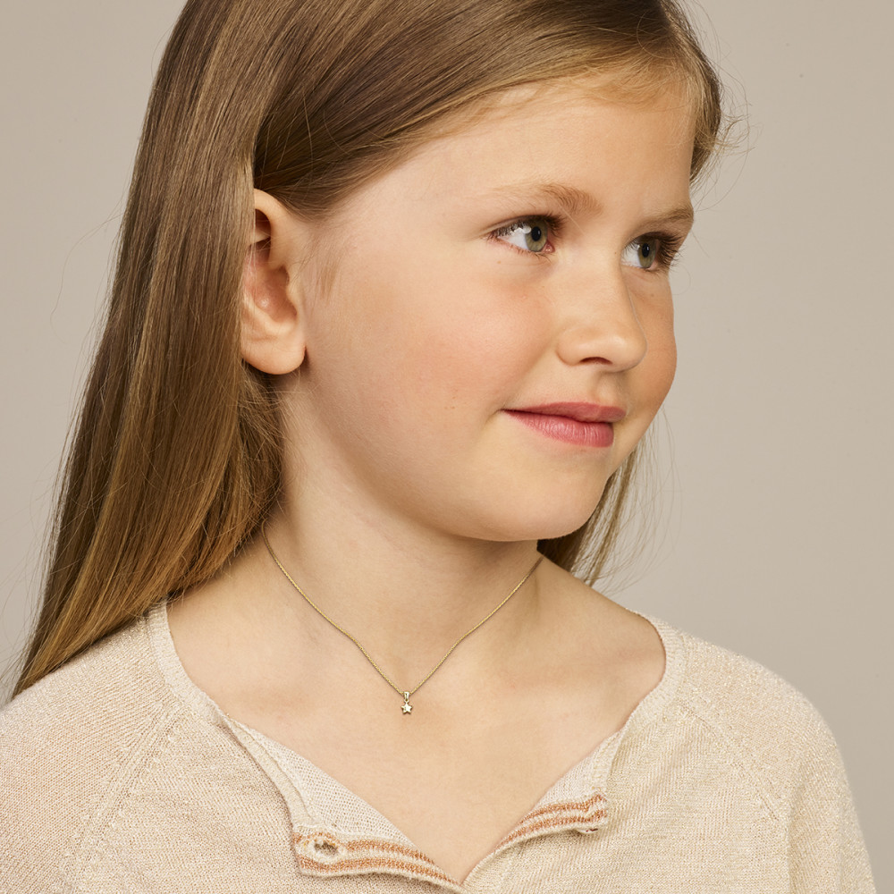 14-karaat-glanzende-gouden-ster-hanger-6-5-mm-breed-hoogte-14-mm