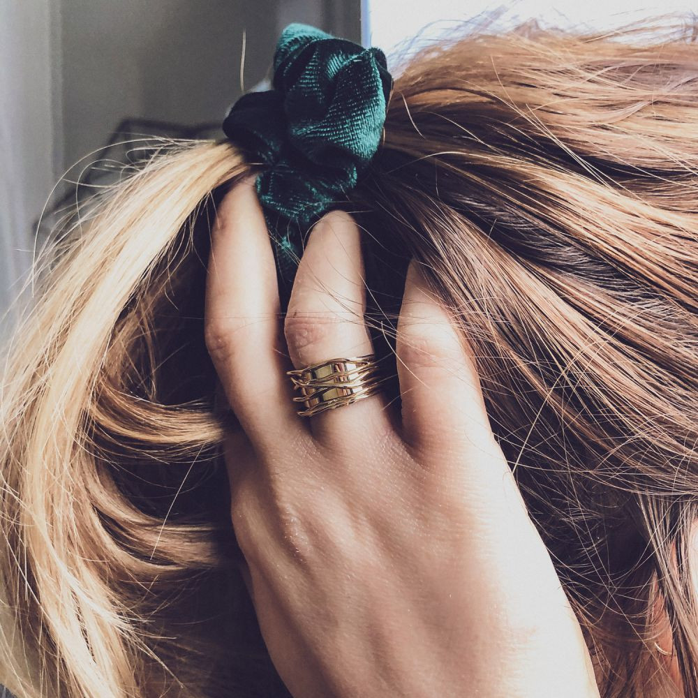 14-karaat-gouden-crossover-ring-met-golvend-patroon