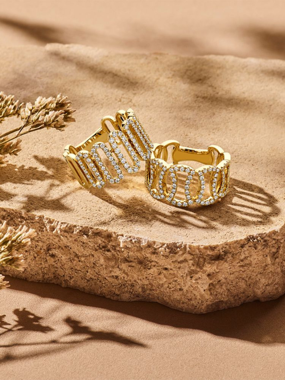 14-karaat-gouden-schakelring-met-ovale-diamanten-schakels-0-62-crt