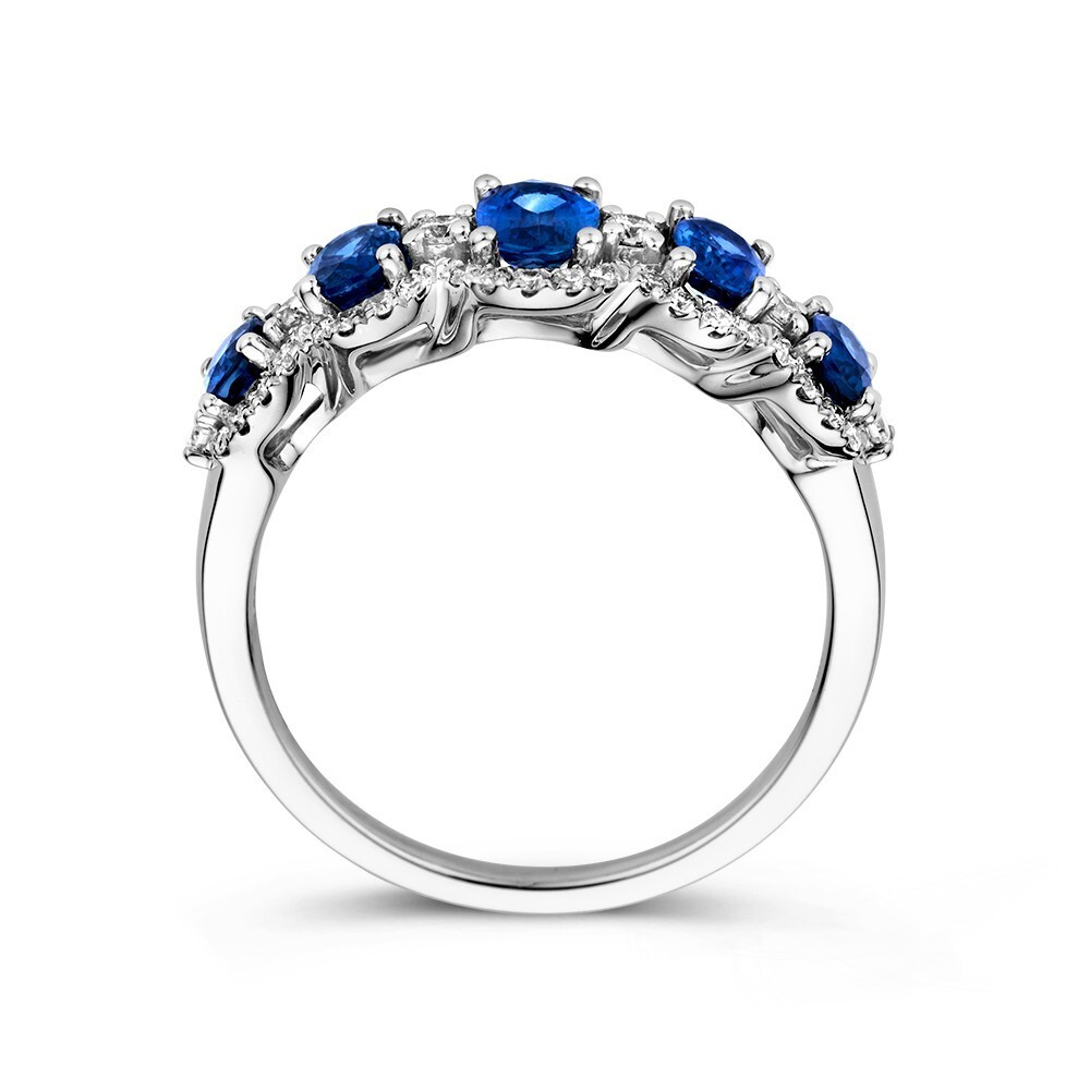 14-karaat-witgouden-halo-ring-met-blauwe-saffieren-en-diamanten-0-32-crt