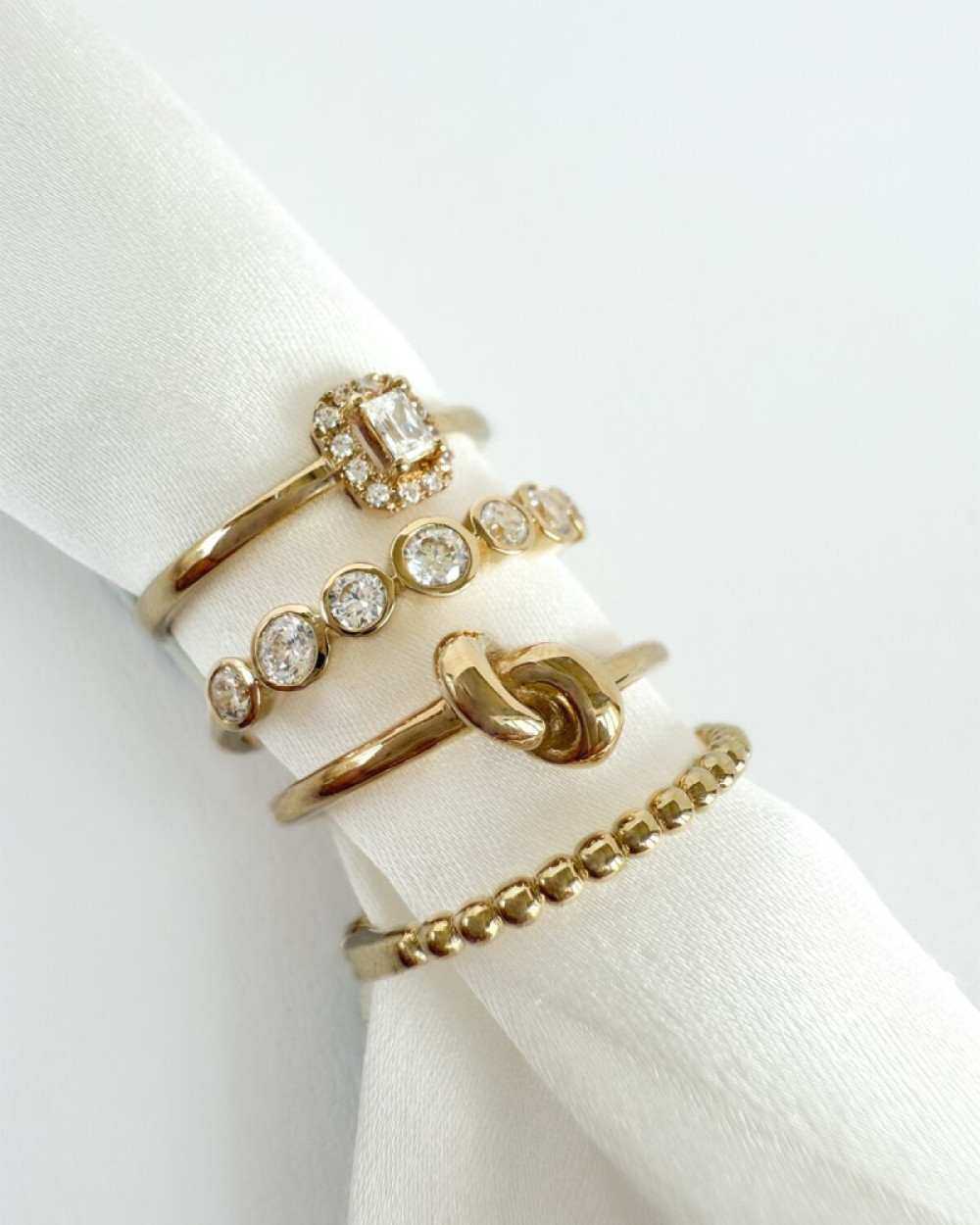 aanschuifring-14-karaat-goud-bolletjes-glanzend-1-8-mm-breedte