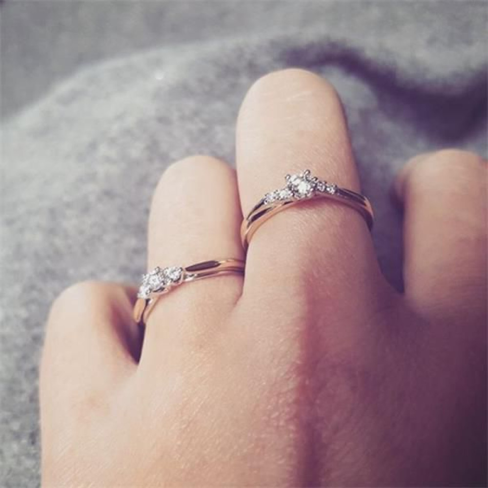 bicolor-ring-met-stenen-met-diamanten-0-19-crt