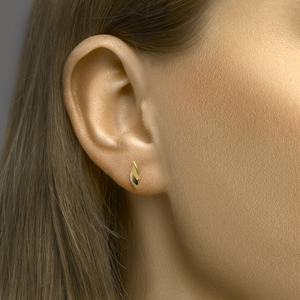 bladvormige-oorknopjes-14-karaat-goud-glanzend-modern-design-3-5-mm-breed-x-10-mm-hoog