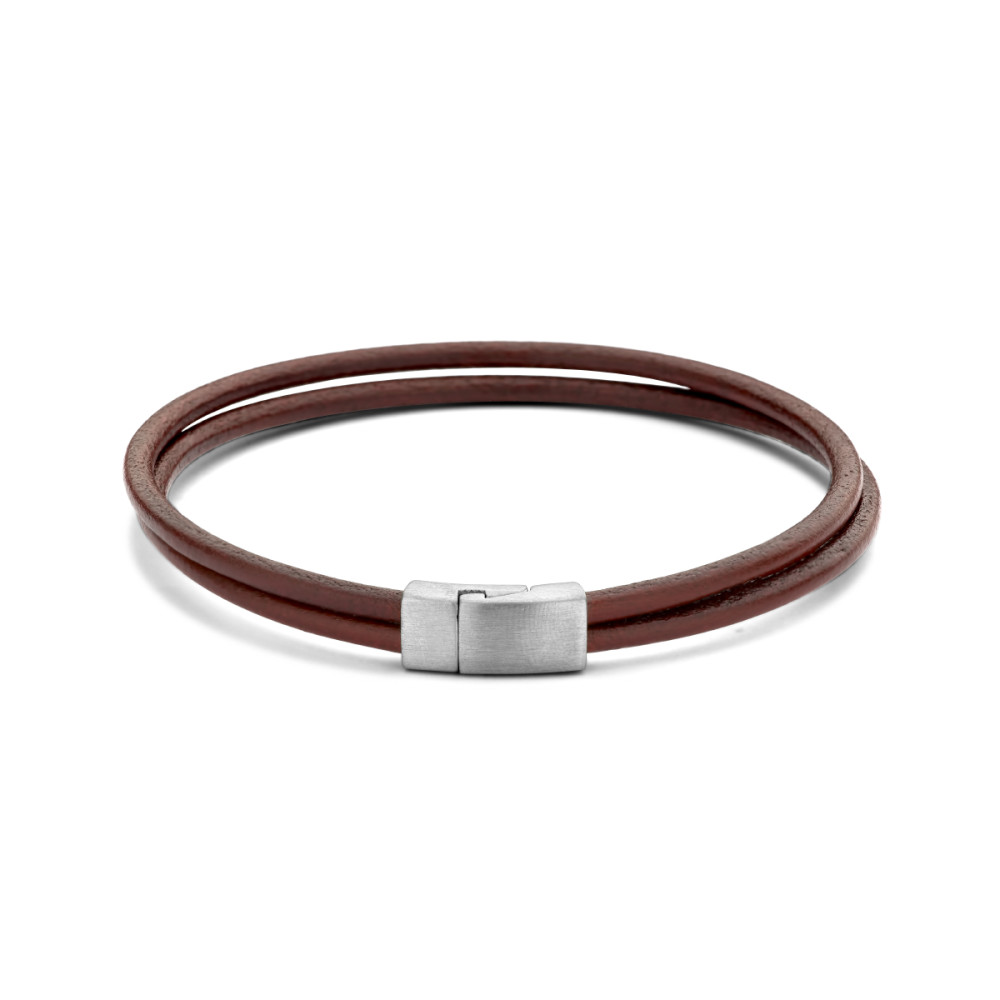 bruine-leren-wikkelarmband-met-zilverkleurige-magneetsluiting