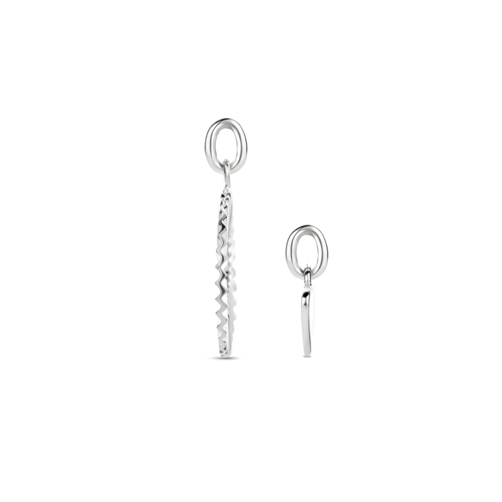 dubbele-zilveren-hartjes-hanger-met-gestreept-patroon