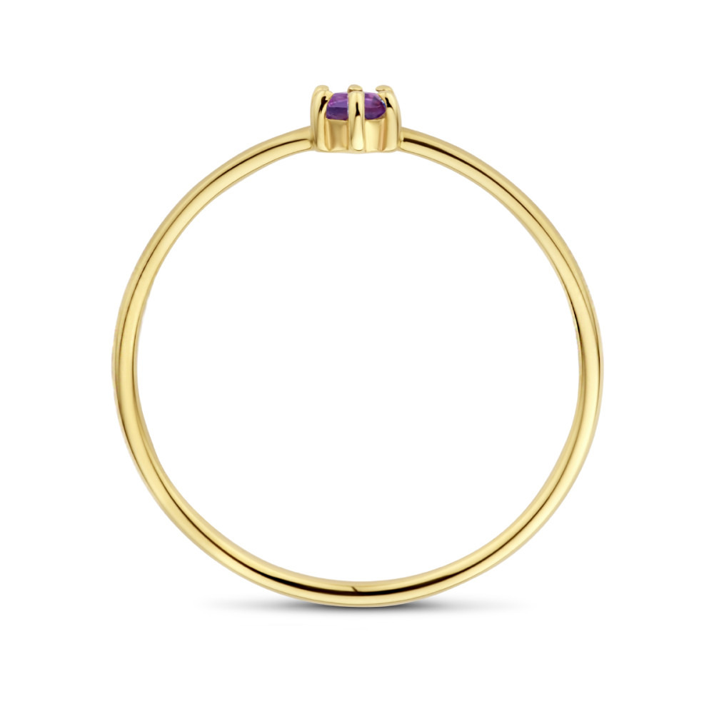 eenvoudige-solitair-ring-van-14-karaat-goud-met-paarse-amethist-in-klauwzetting