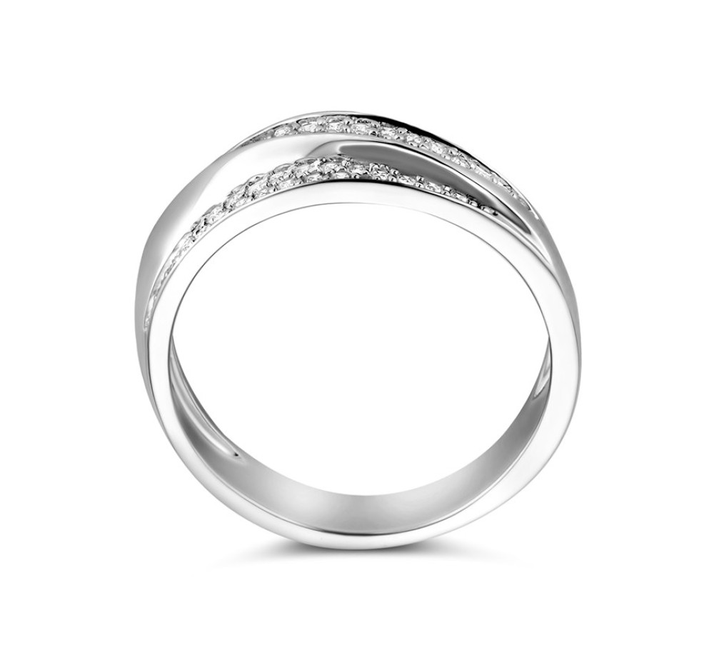 elegante-pave-crossover-ring-van-zilver-met-dynamische-kruisende-banen-en-kleine-zirkonias