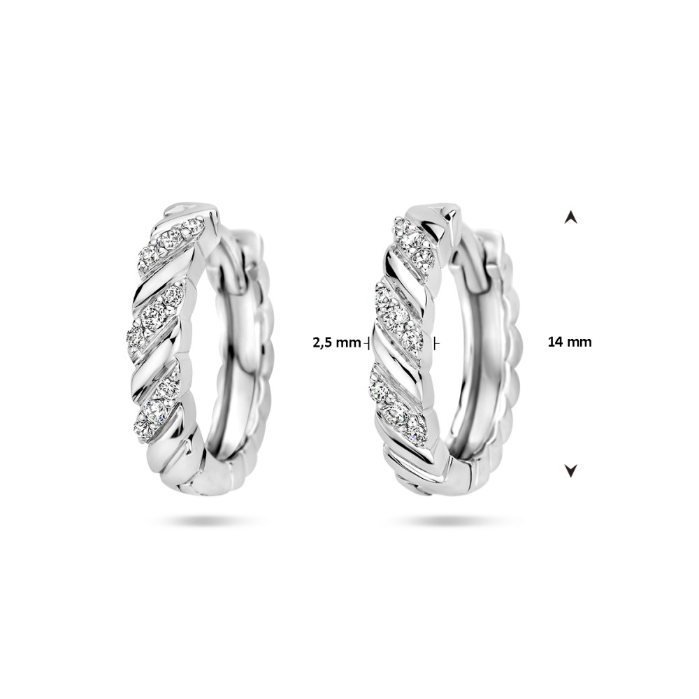 gedraaide-klapoorringen-zilver-met-zirkonia-diameter-14-mm