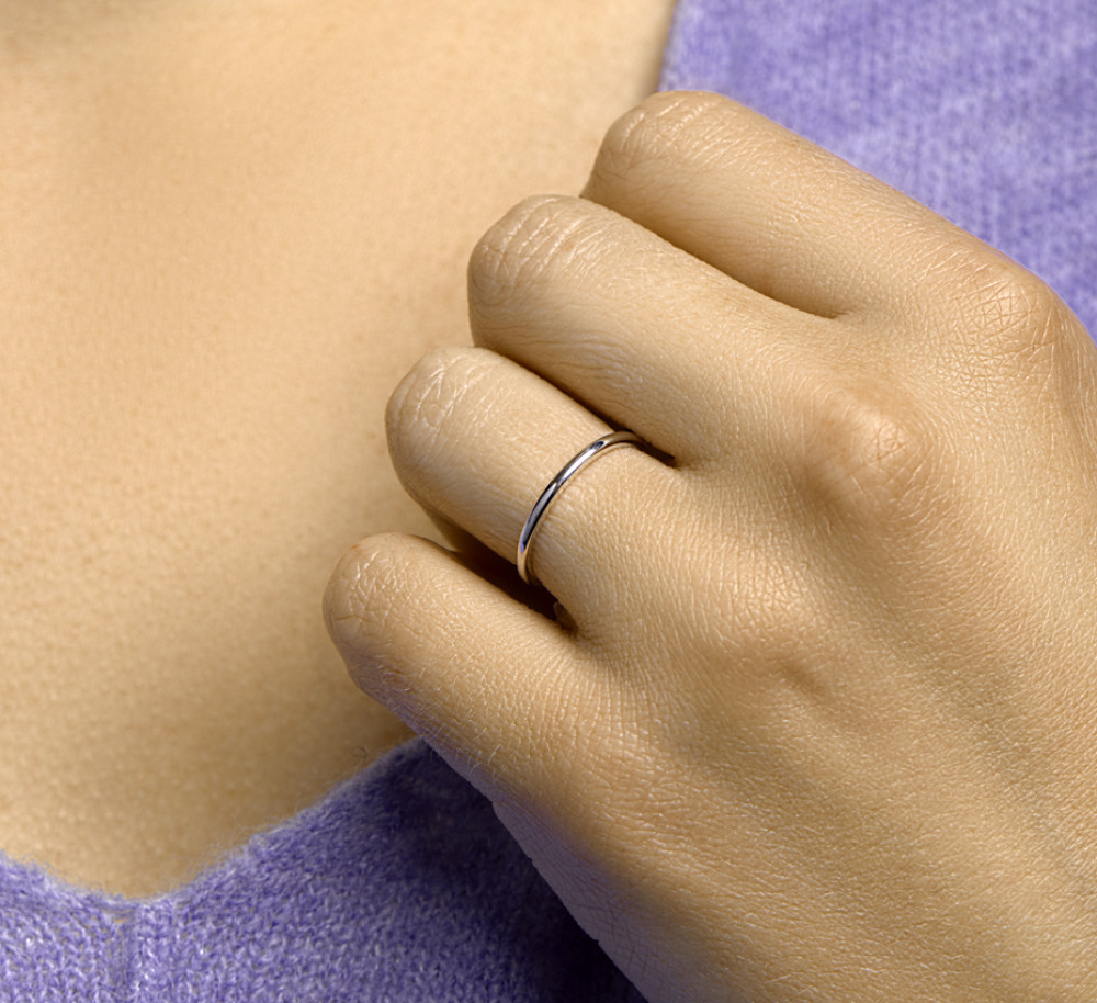 gerhodineerde-zilveren-aanschuifring-met-gladde-afwerking