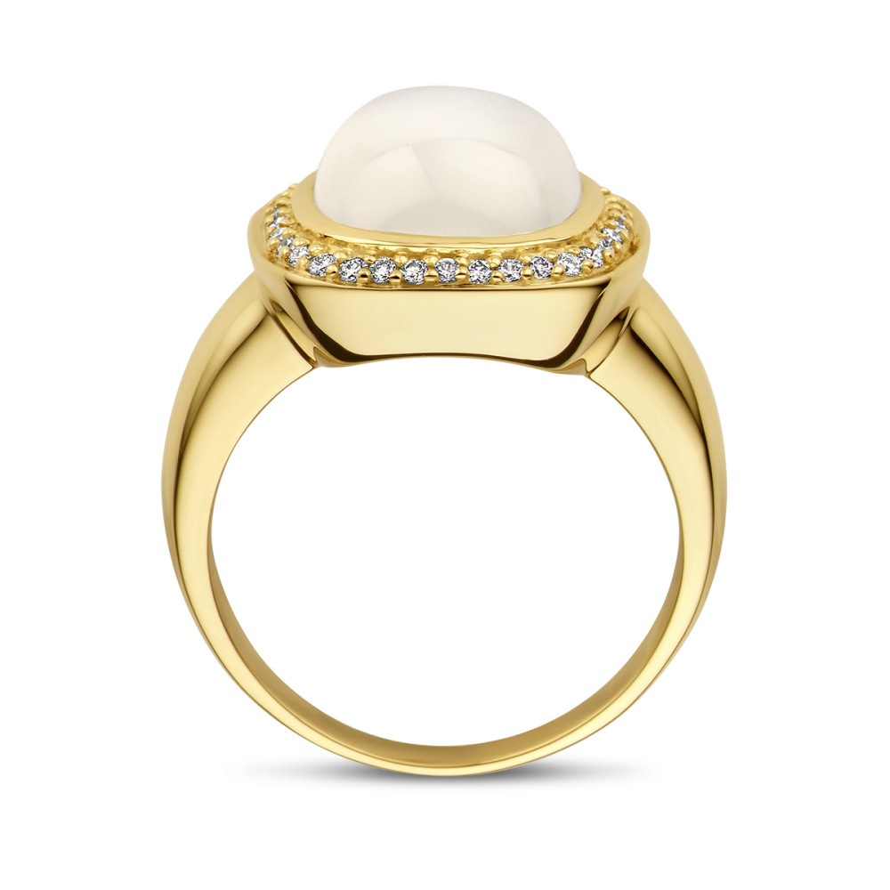 gouden-entourage-ring-met-ovale-maansteen-en-diamanten-halo