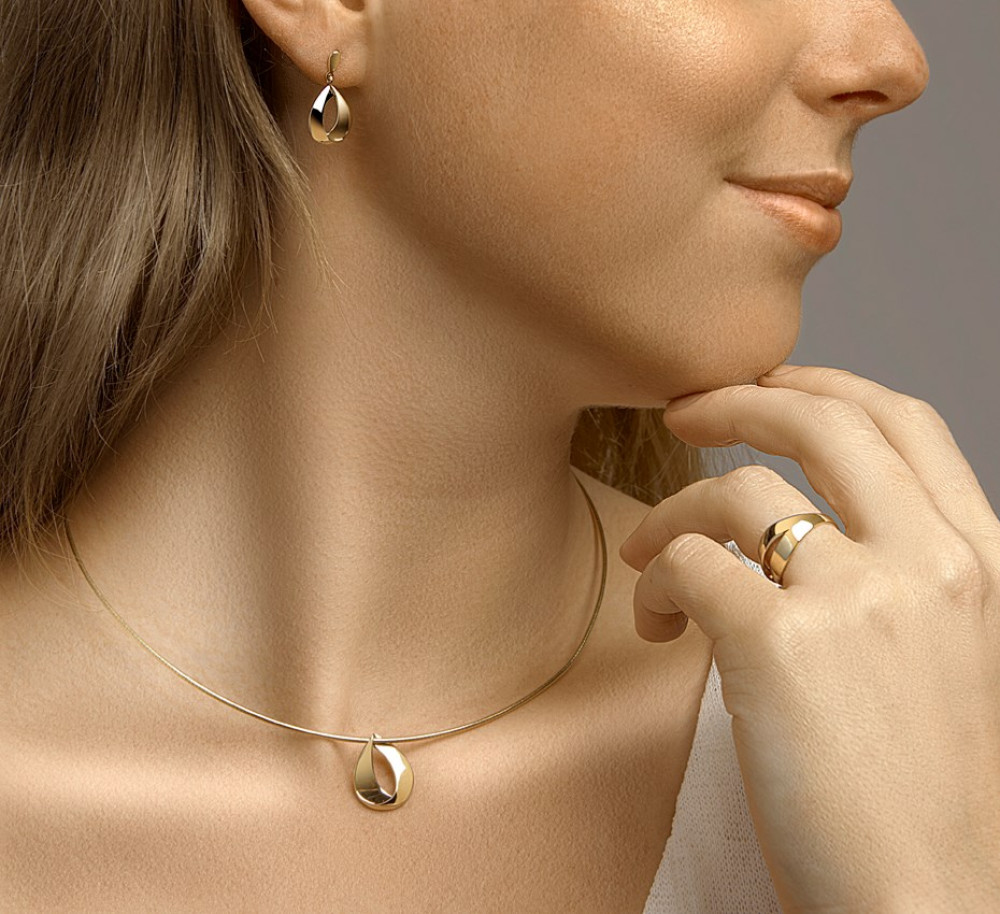 gouden-geometrische-hanger-in-druppelvorm-hoogte-18-mm