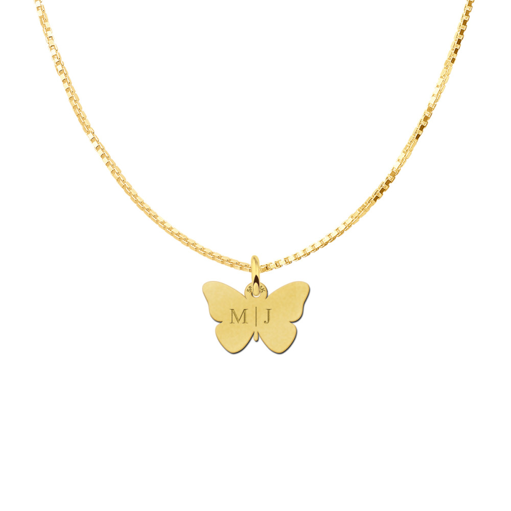 gouden-vlinder-hanger-met-twee-initialen-17-mm-breed-hoogte-11-5-mm