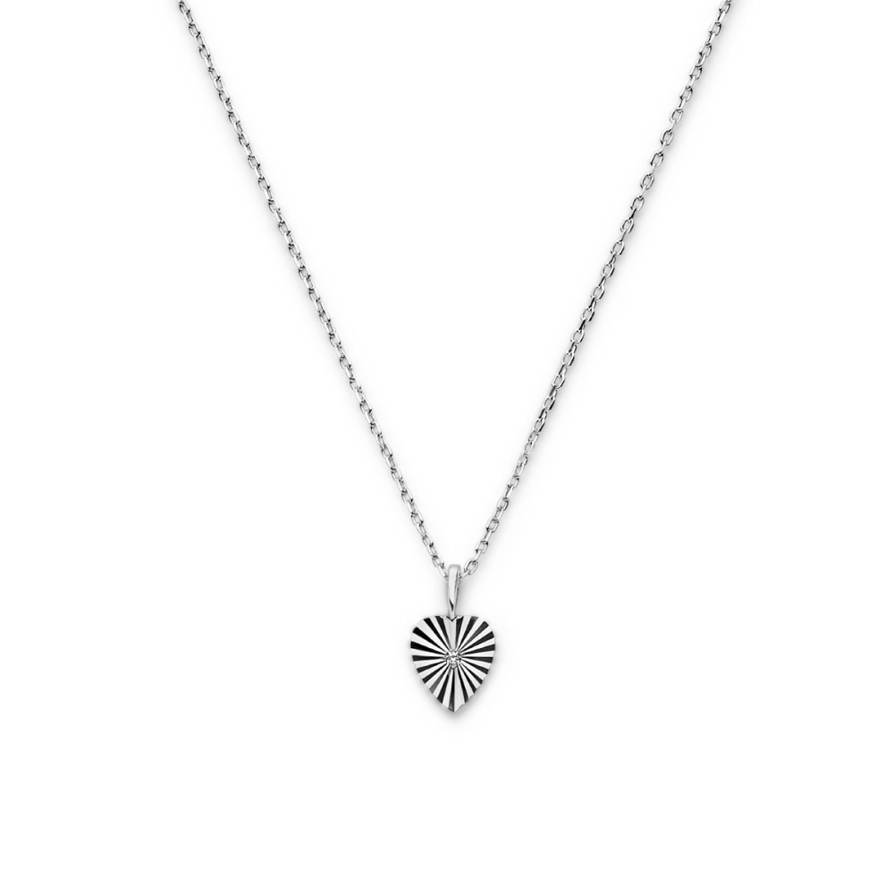hartjes-ketting-zilveren-stralenpatroon-en-zirkonia-steen-lengte-41-45-cm