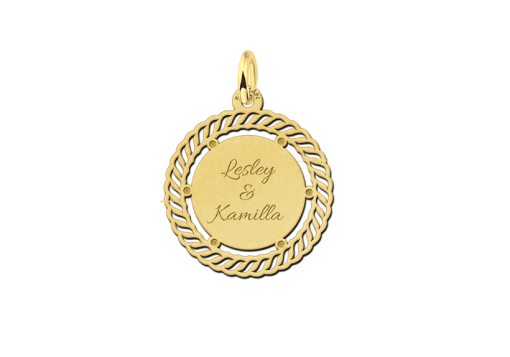 names4ever-gouden-hanger-met-gevlochten-rand-en-persoonlijke-gravure-diameter-20-mm