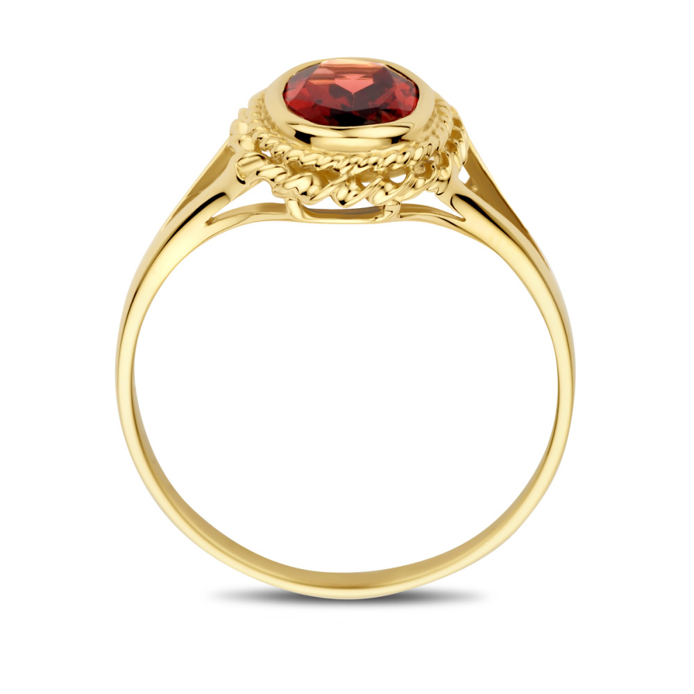 ovale-rode-ring-granaat-14-karaat-goud-en-bewerkte-rand11-5-mm-breedte