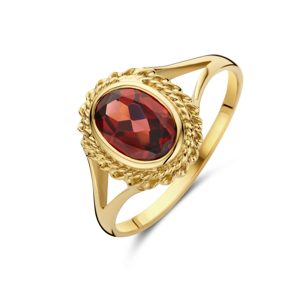 ovale-rode-ring-granaat-14-karaat-goud-en-bewerkte-rand11-5-mm-breedte