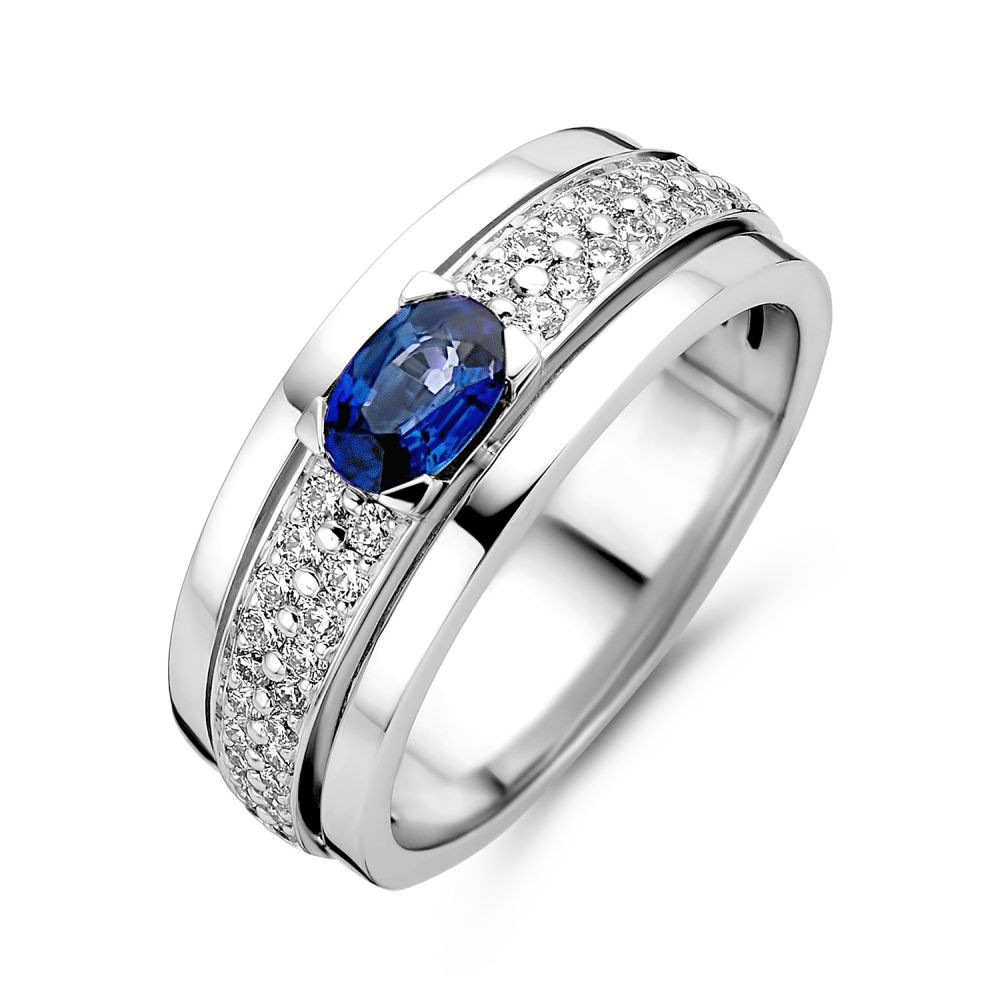 ovale-solitair-ring-van-14-karaat-witgoud-met-blauwe-saffier-en-diamanten-zijstenen