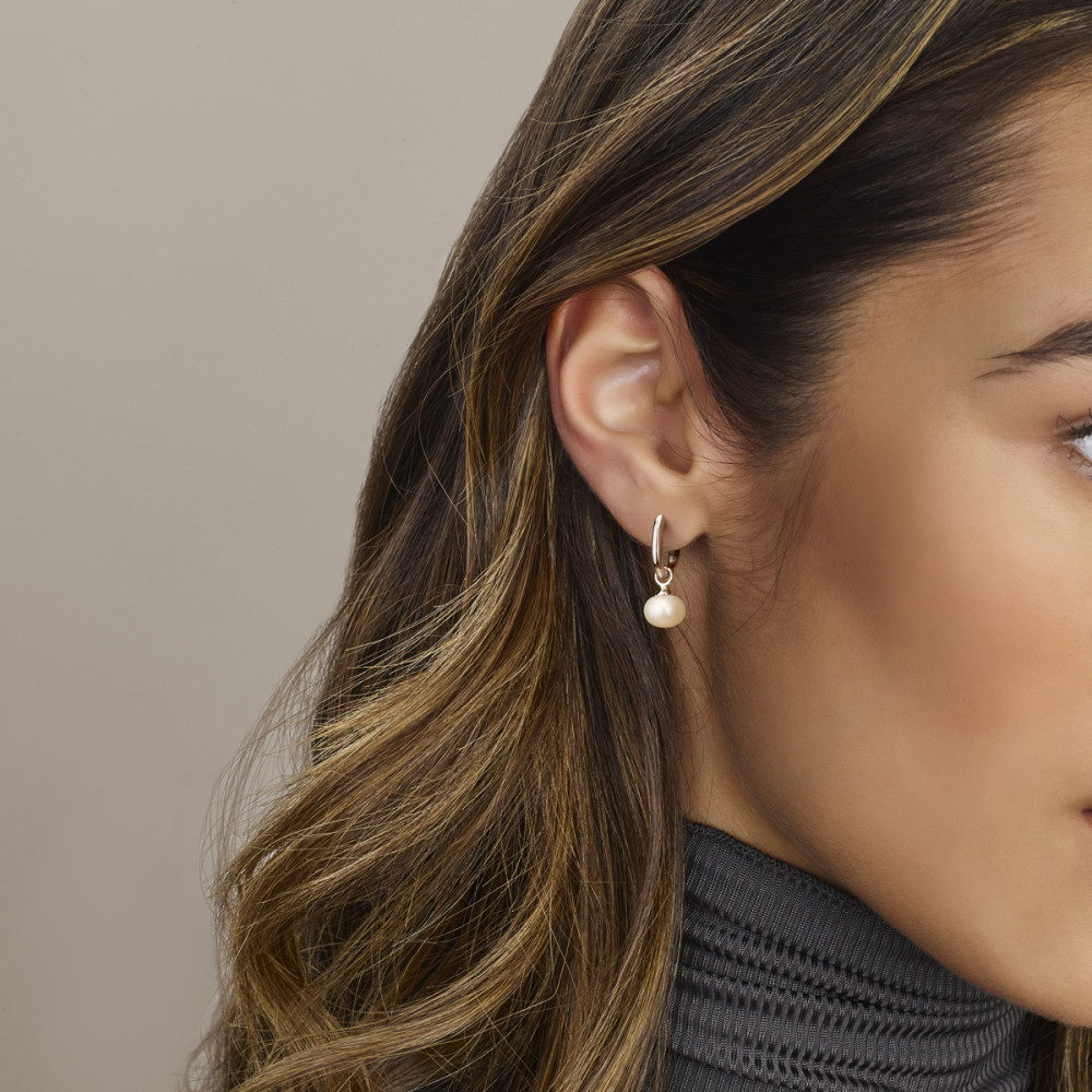 parel-oorbellen-925-zilver-glanzend-rond-bolletje-11-mm-breed-x-23-mm-hoog