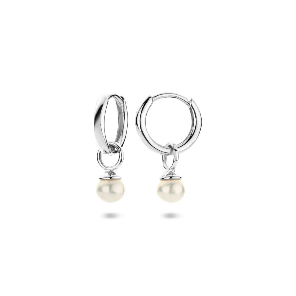 parel-oorbellen-zilver-en-ronde-hanger-4-5-mm-breed-x-18-mm-hoogte