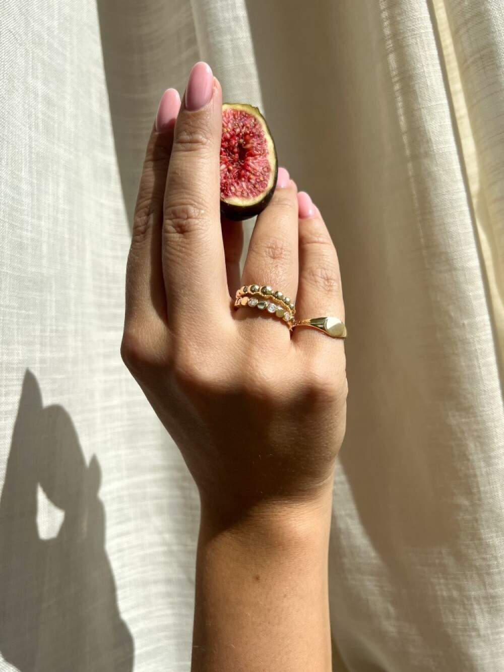 ring-met-bolletjes-schakels-van-14-karaat-goud