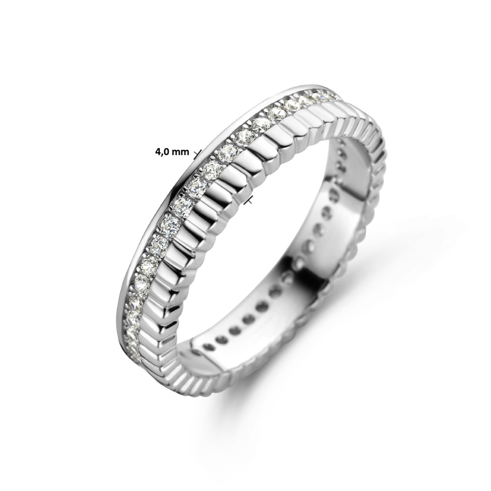 ring-zilver-geribbeld-en-briljant-geslepen-zirkonia-s-4-mm-breedte