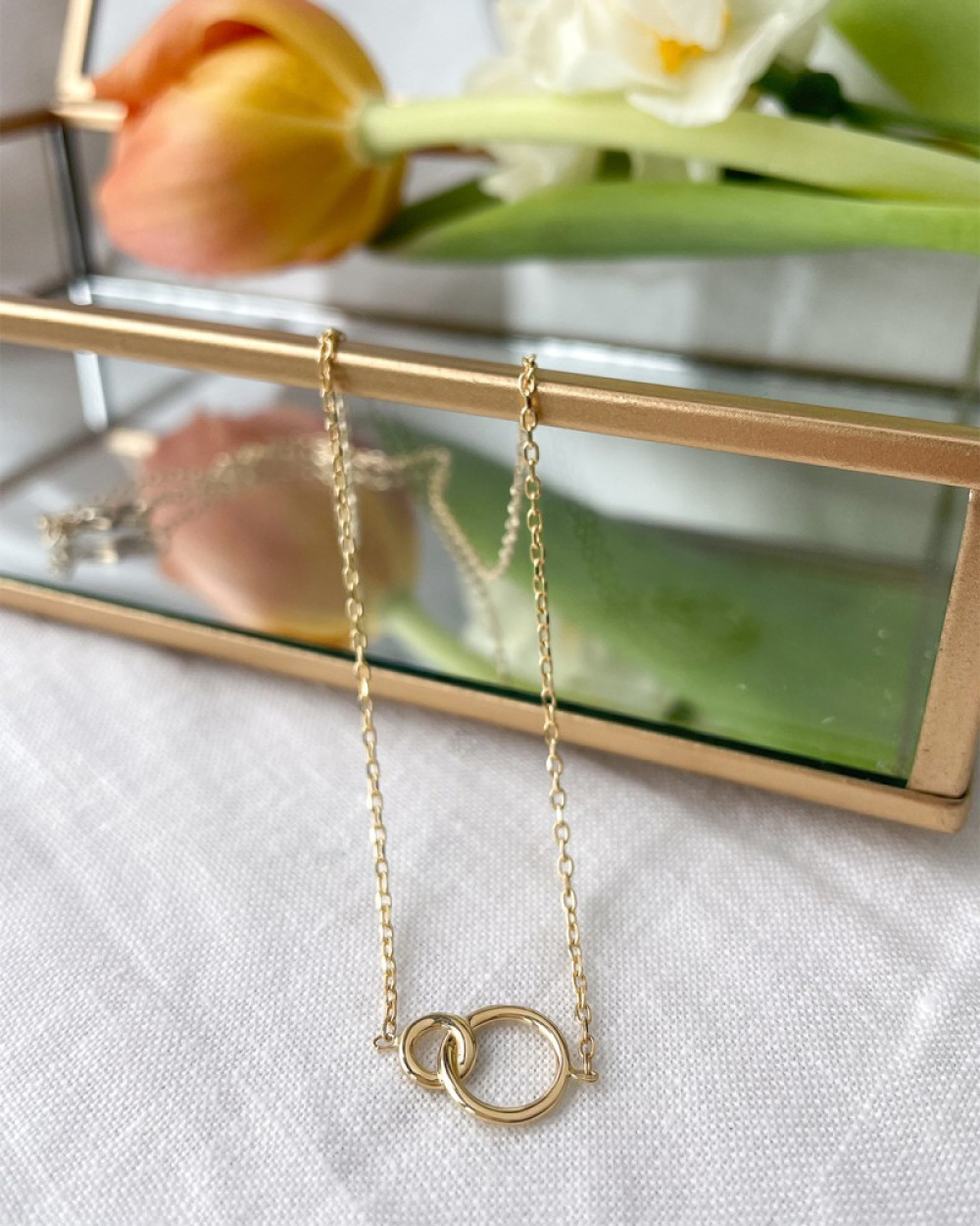 ronde-14-karaat-gouden-collier-met-hanger-lengte-43-cm