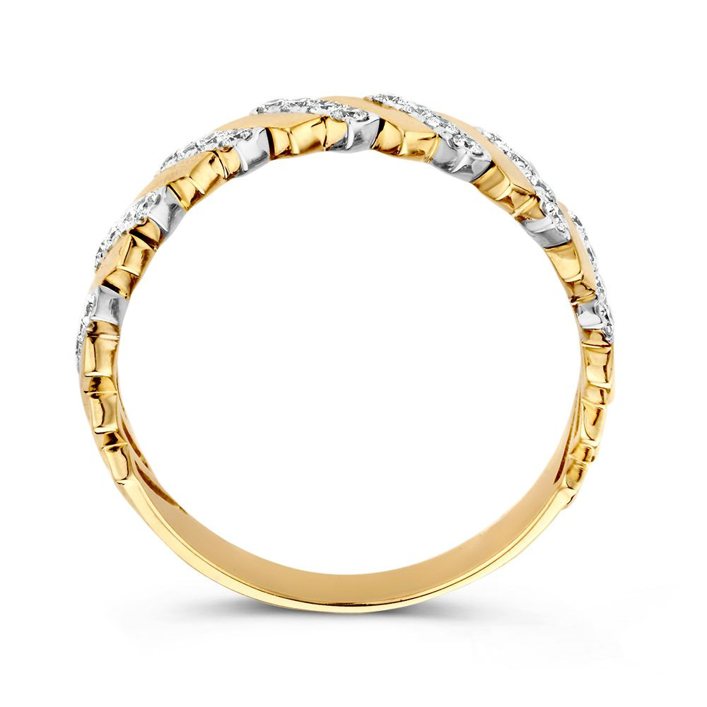 schakelring-met-rechthoekige-gouden-en-witgouden-schakels-met-diamant-0-30-crt