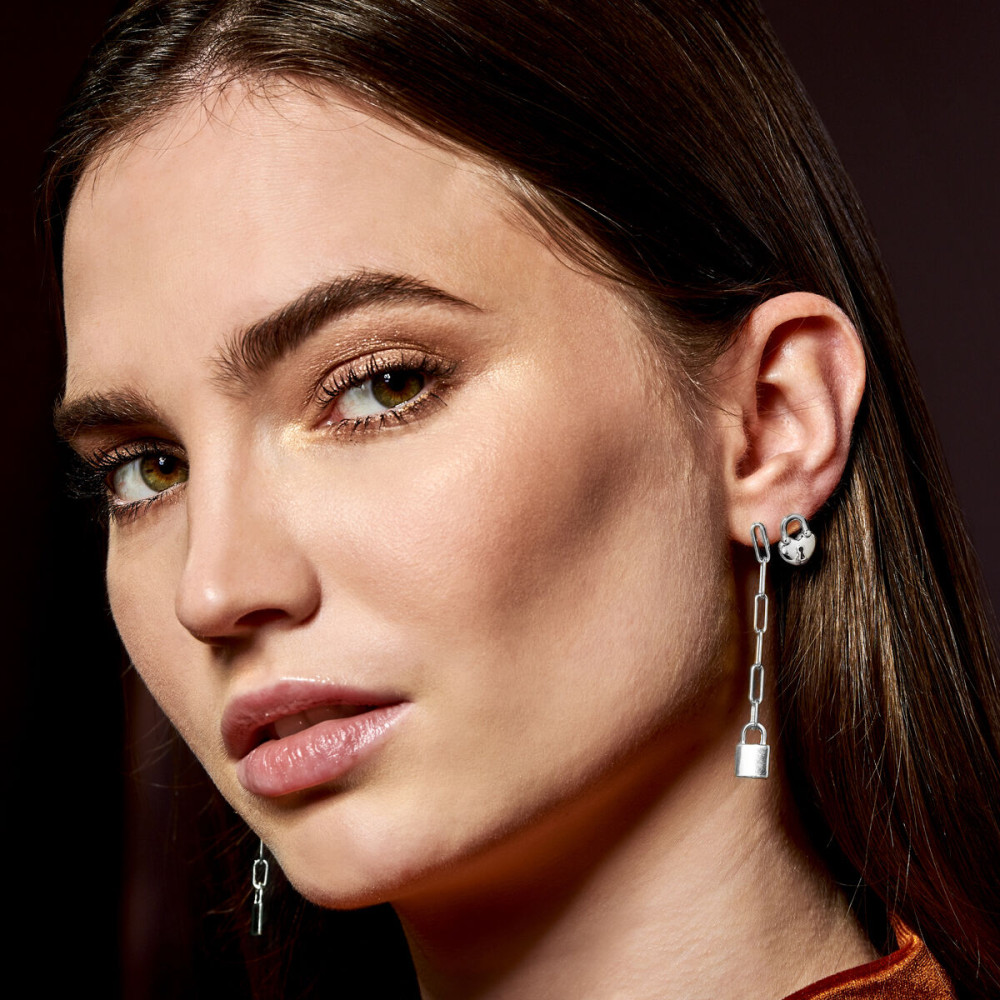 slotje-oorhangers-zilver-gerhodineerd-55-mm