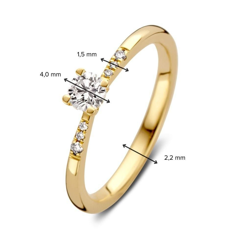solitair-ring-van-goud-met-grote-diamant-en-6-kleine-diamanten-0-30-crt