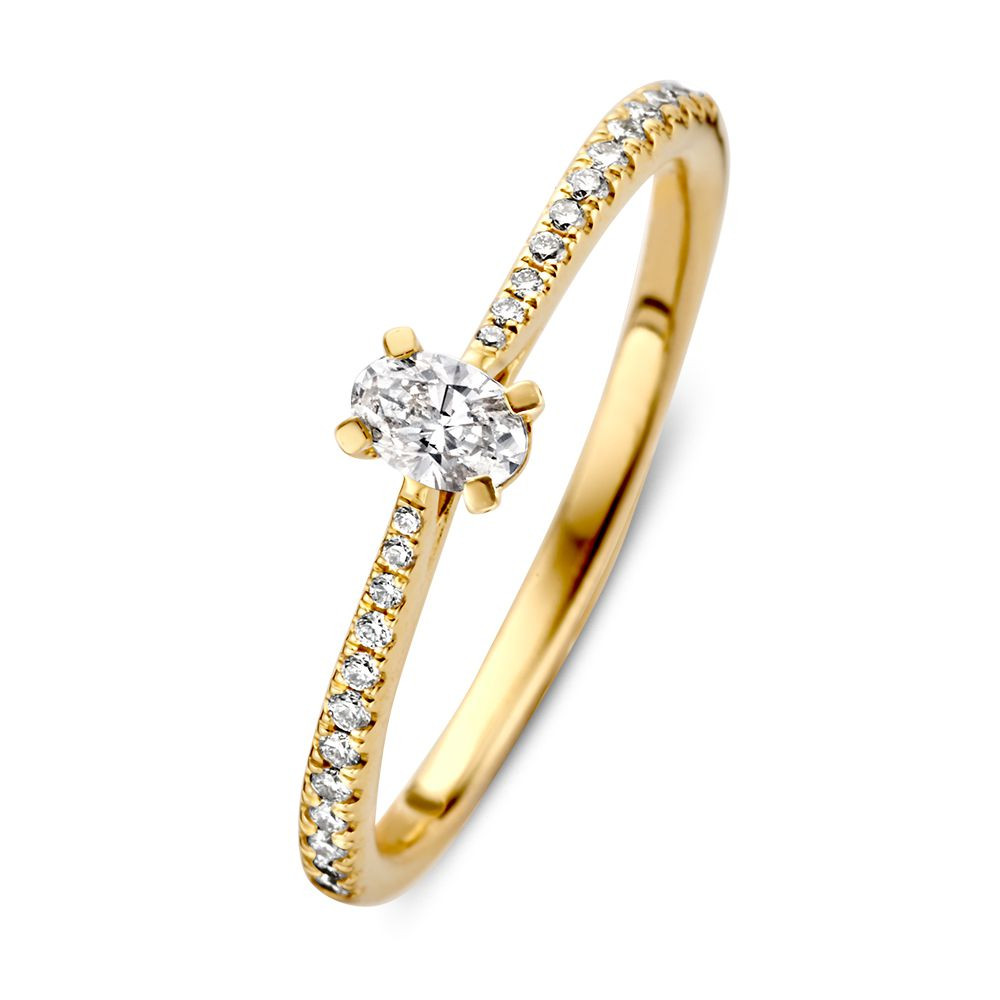 solitair-ring-van-goud-met-ovaal-en-briljant-geslepen-diamanten-0-28-crt