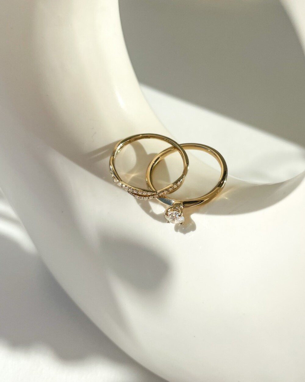 solitaire-ring-van-14-karaat-goud-met-ronde-diamant-0-40-crt