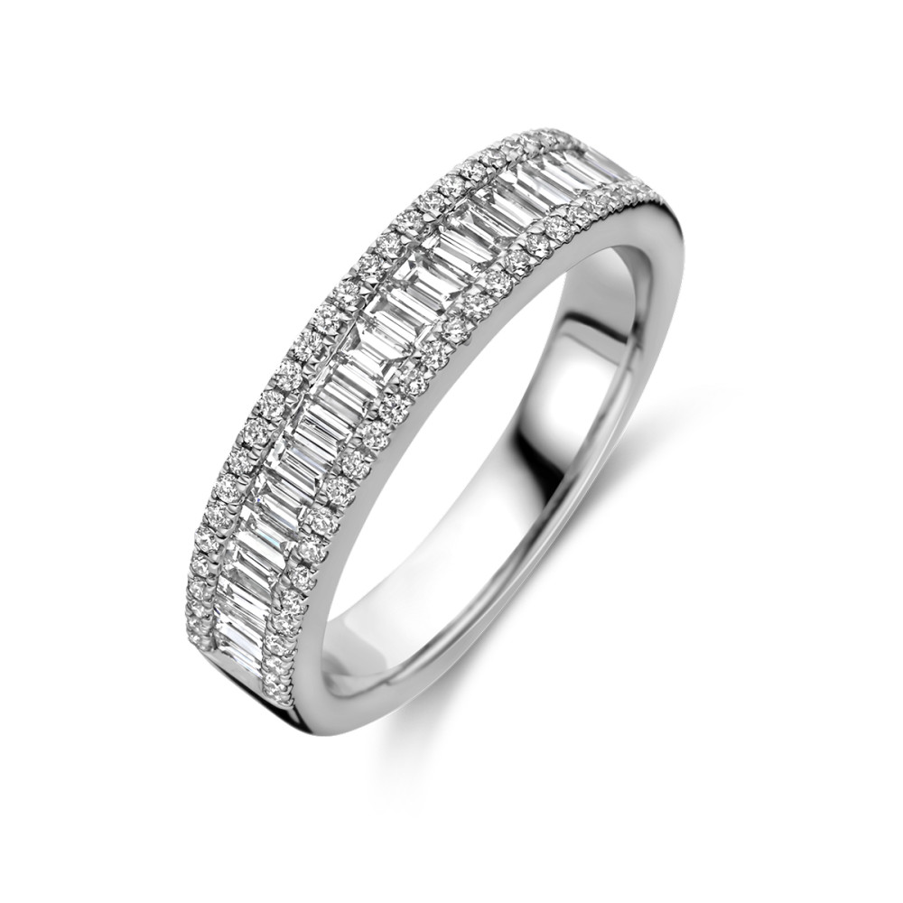 witgouden-pave-ring-met-baguette-en-ronde-diamanten