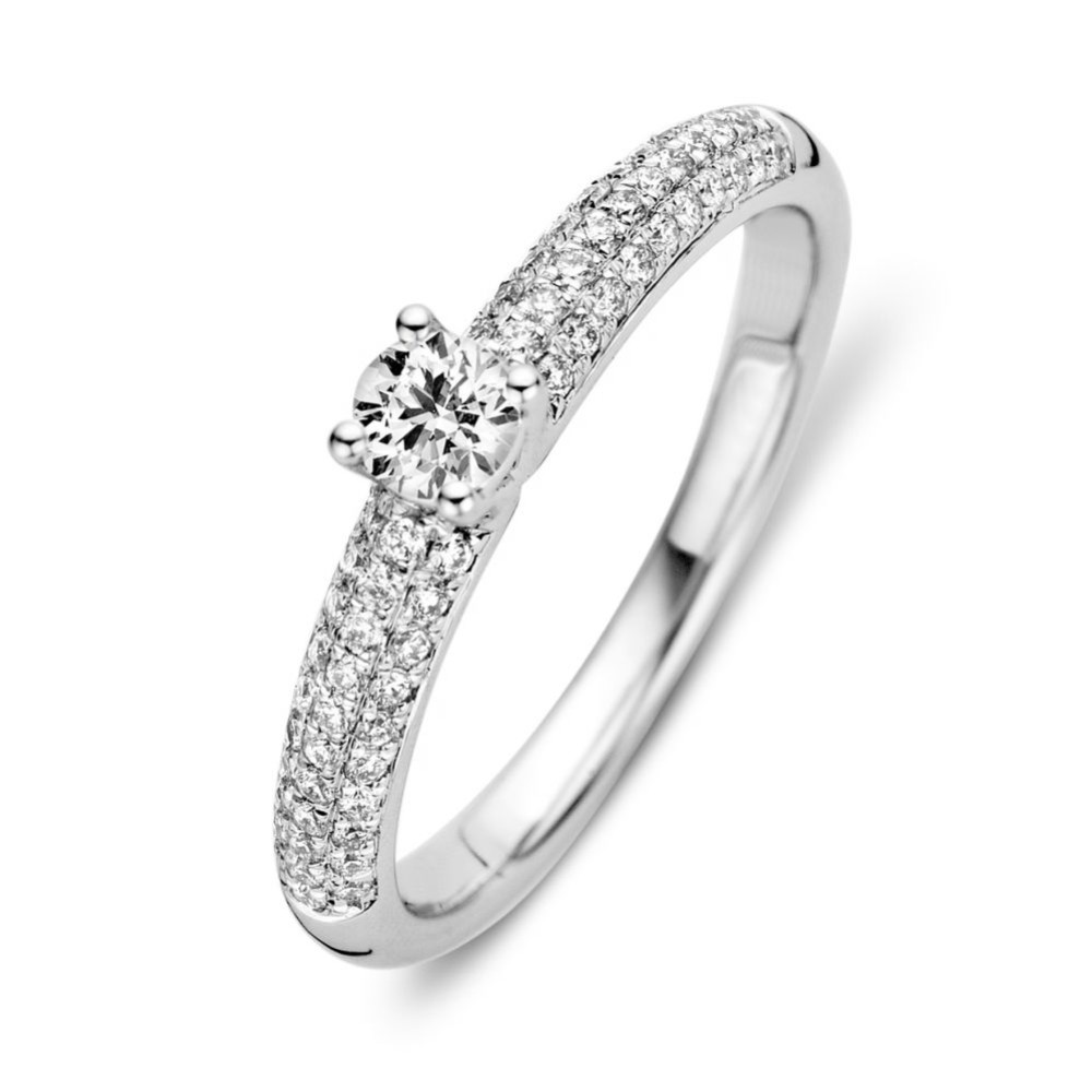 witgouden-pave-solitair-ring-met-centrale-diamant-0-47-crt