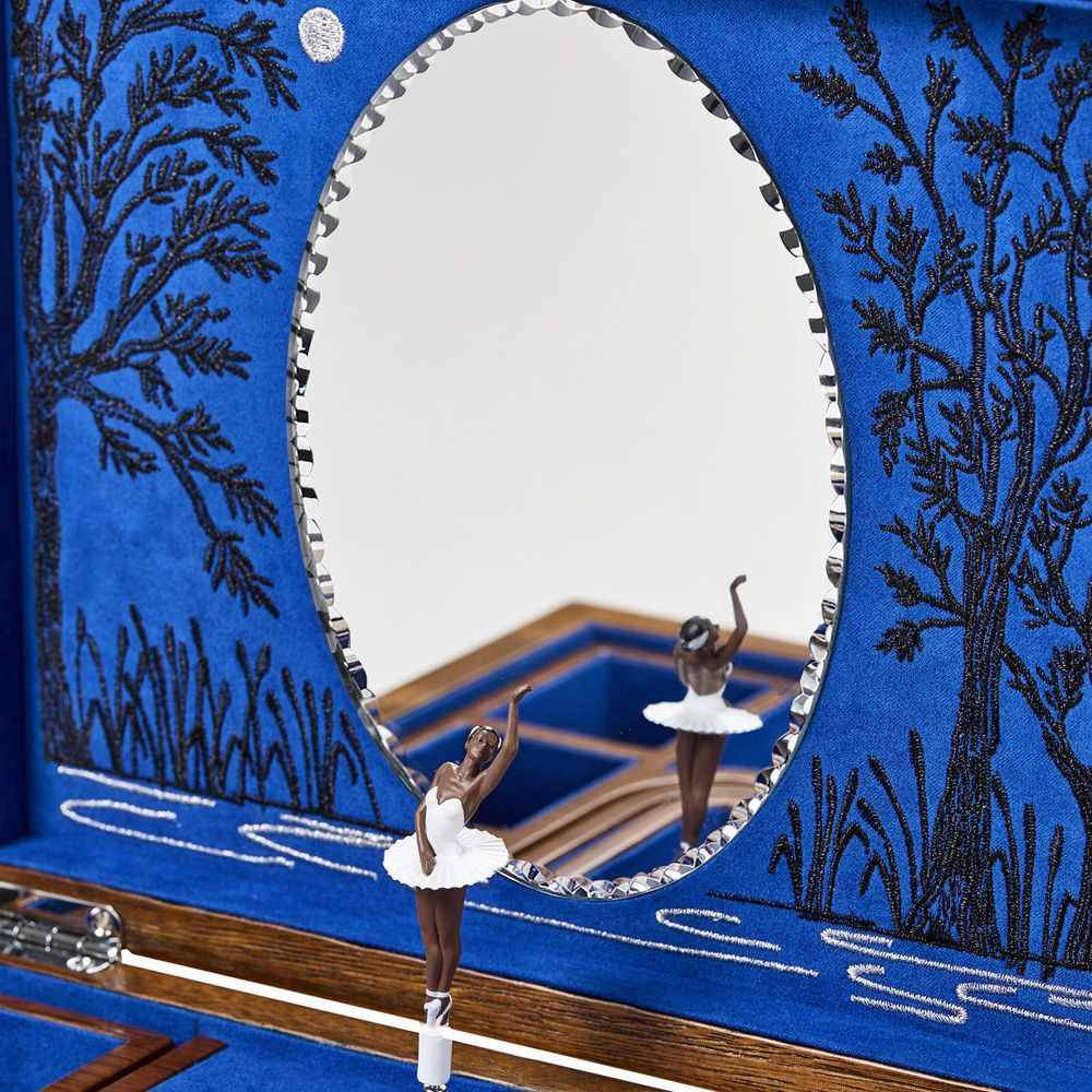 wolf1834-ballet-190106-sieradendoos-bruin-hout-draaiende-zwanenmeer-ballerina