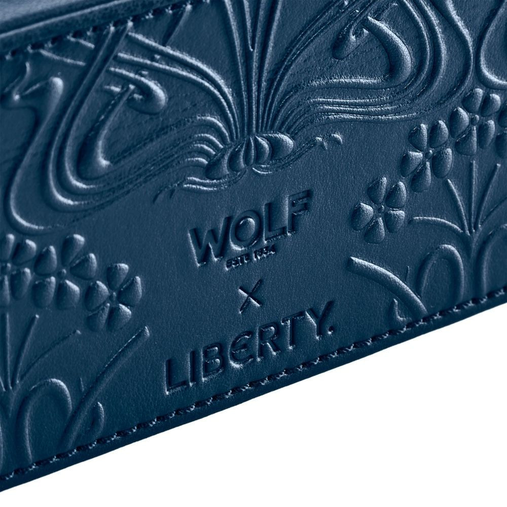 wolf1834-liberty-381217-medium-sieradendoosje-ianthe-bloemen-blauw-zilverkleurig-met-etui