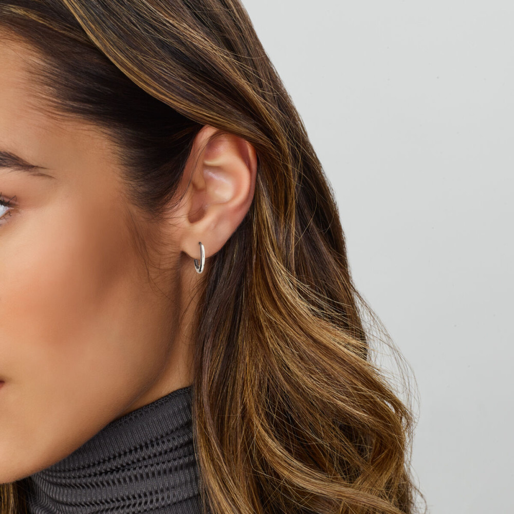 zilveren-gerhodineerde-klapcreolen-1-mm-breed