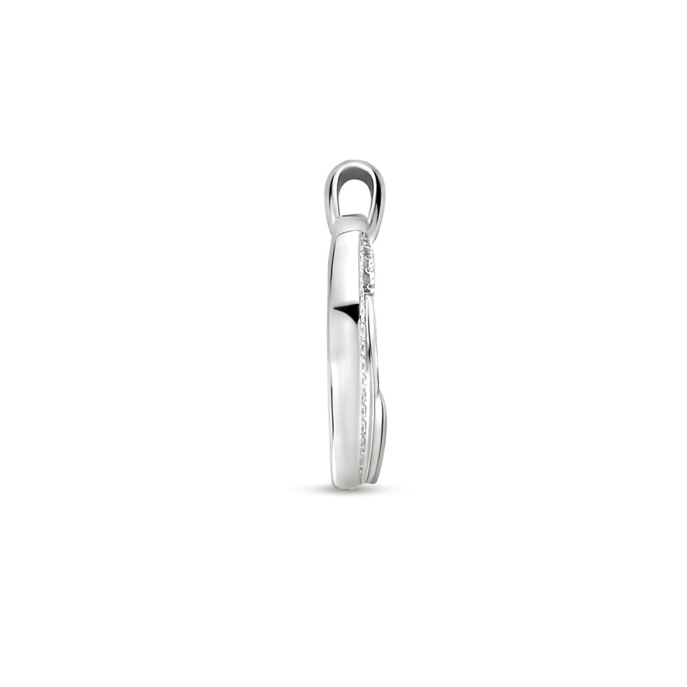 zilveren-hart-hanger-met-zirkonia-s-en-drie-overlappende-harten-hoogte-22-mm