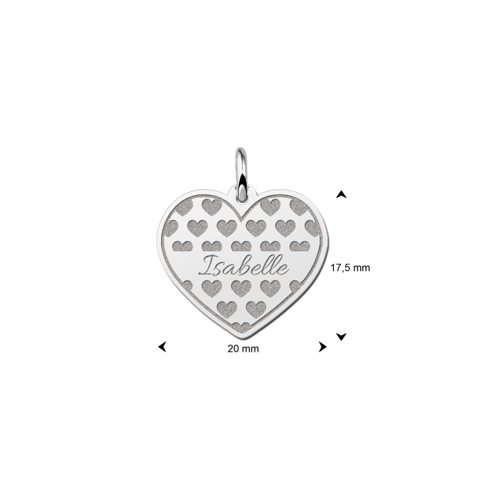 zilveren-hartjes-hanger-met-naam-en-hartjes-patroon-20-mm-breed-hoogte-17-5-mm