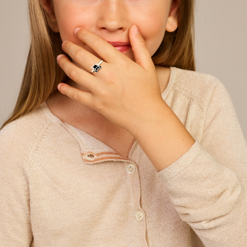 zilveren-kinderring-met-schattige-zwarte-bulldog