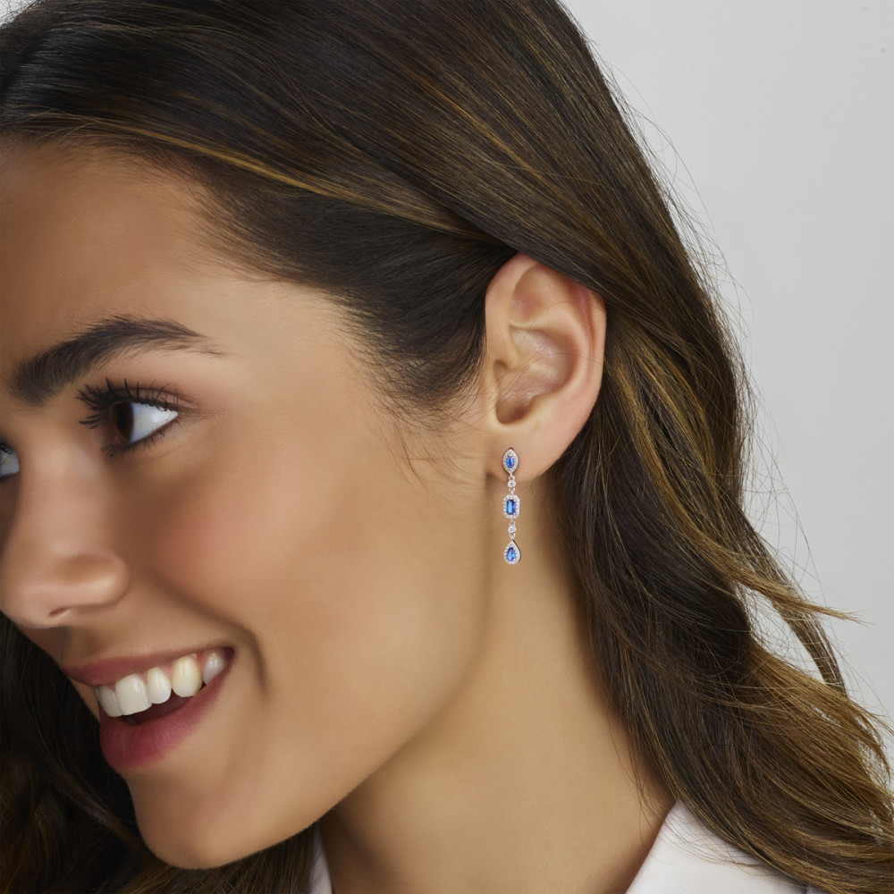 zilveren-oorhangers-met-blauwe-en-transparante-zirkonia-s-39-mm