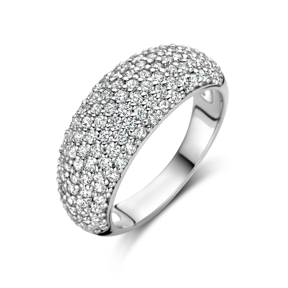 zilveren-pave-ring-met-zirkonia-s-en-glanzende-afwerking