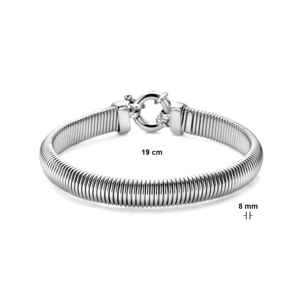 zilveren-slangenarmband-met-gerhodineerde-afwerking-en-veerringsluiting