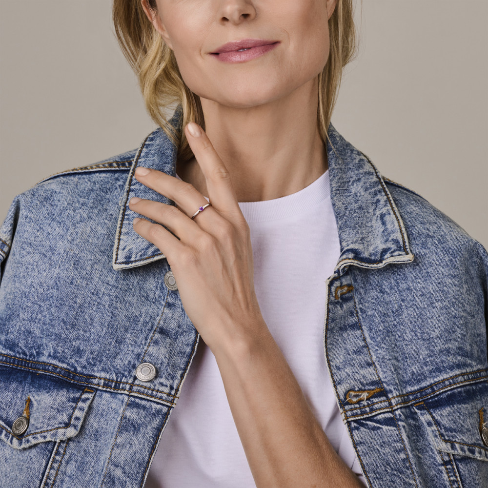 zilveren-solitair-ring-elegante-smalle-band-met-paarse-amethist-3-mm