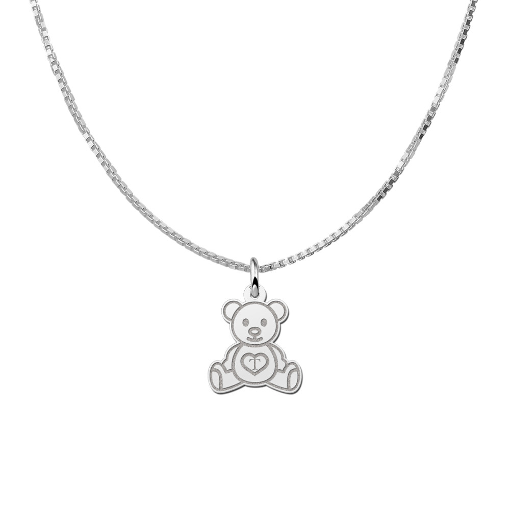 zilveren-teddybeer-hanger-met-hartje-en-letter-15-mm-breed-hoogte-15-mm