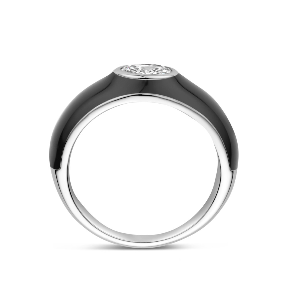 zwarte-ring-emaille-zilver-en-ovaal-geslepen-zirkonia-6-5-mm-breedte