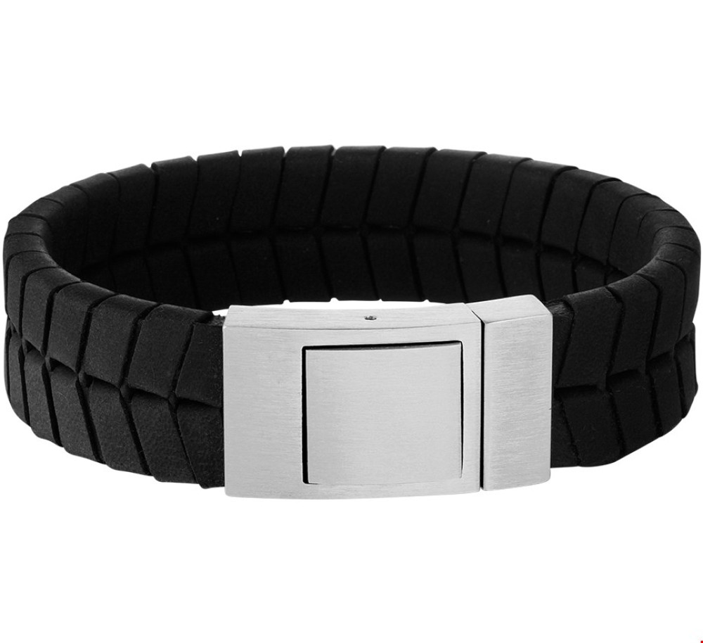 zwarte-slangenarmband-van-rubber-met-zilverkleurige-metalen-sluiting