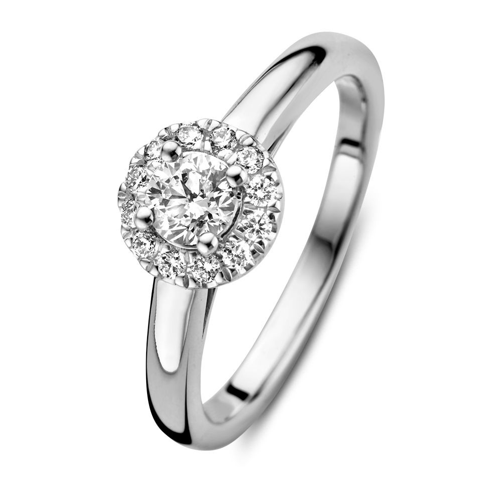 ronde-entourage-ring-van-14-karaat-witgoud-met-briljant-geslepen-diamant-en-halo-van-kleinere-diamanten-0-45-crt